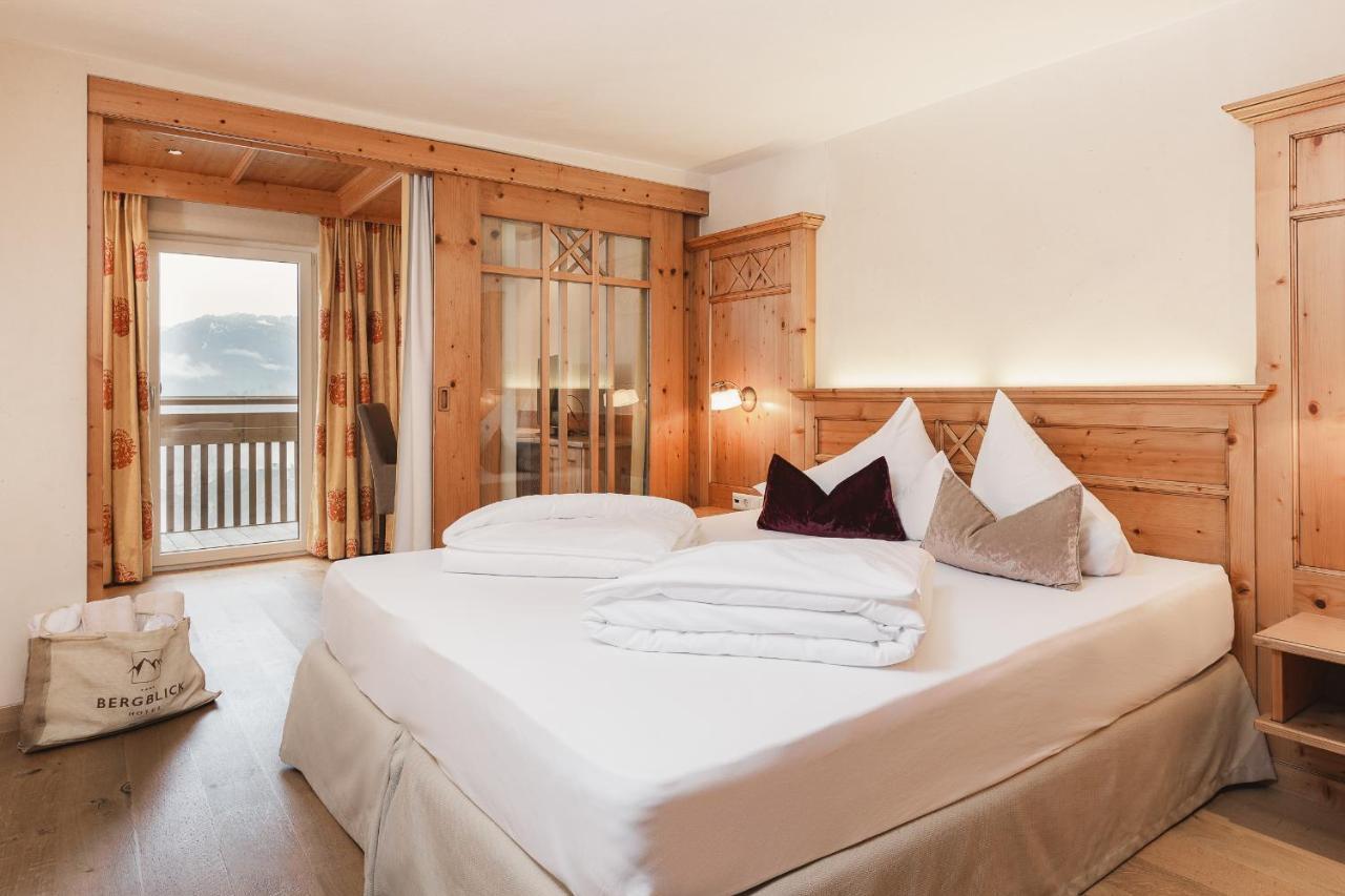 Hotel Bergblick 4 Sterne Superior Fiss Bagian luar foto